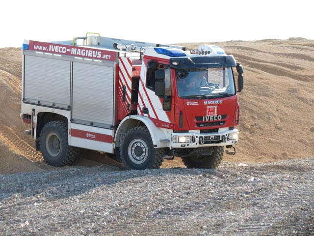 La transmisión Allison multiplica la capacidad todoterreno de este Iveco Magirus.